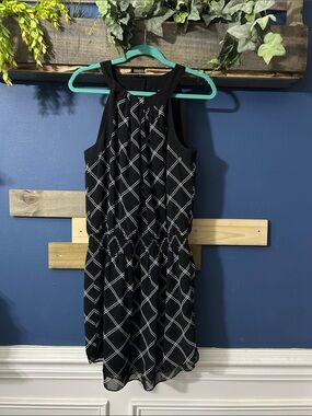 White House Black Market Black & White Windowpane Halter Dress 10